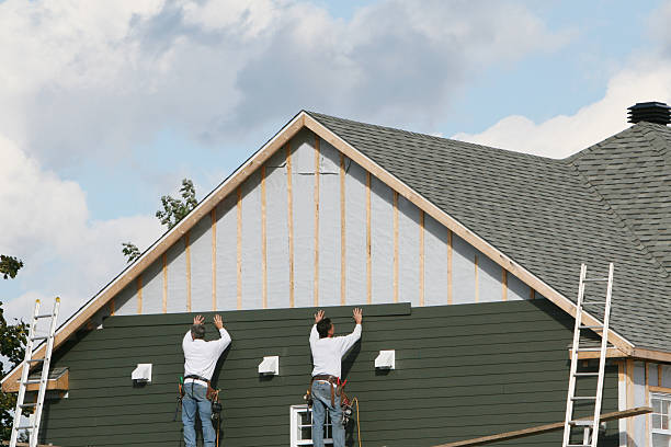 Professional Vinyl Siding technician working in Fuquay-Varina, NC